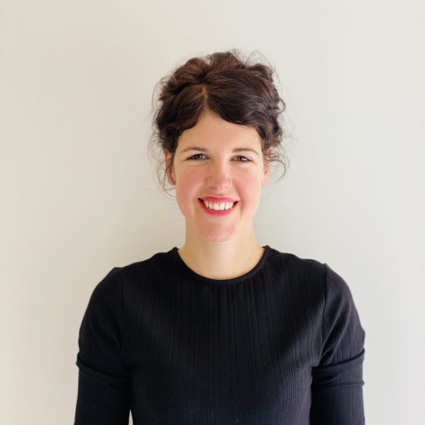 Jolien Van Grembergen Kinesitherapeut, Yogadocent, Harcoherentiecoach, ademhalingsspecialist, relaxatietherapeut, The Core 2 Success online oefenprogramma